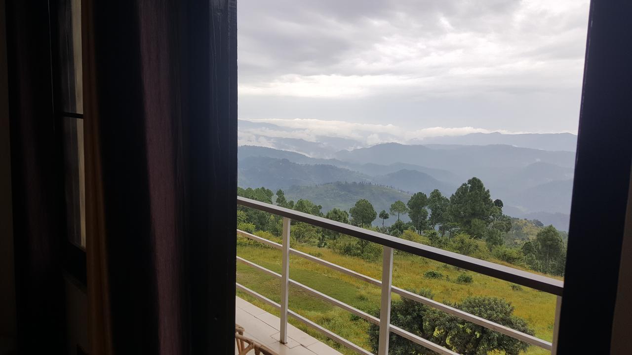 Corbett Hill Resort By Opensky Lansdowne Esterno foto